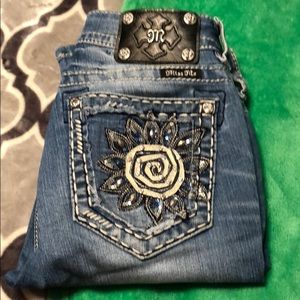 Miss Me Skinny 27X30